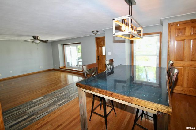 609 N SWORDS Avenue, West Peoria, IL 61604