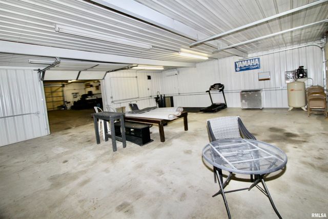 609 N SWORDS Avenue, West Peoria, IL 61604