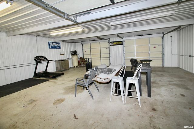 609 N SWORDS Avenue, West Peoria, IL 61604