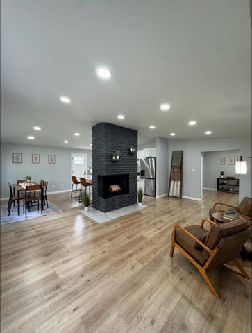 2413 Edgevale Road, Columbus, OH 43221