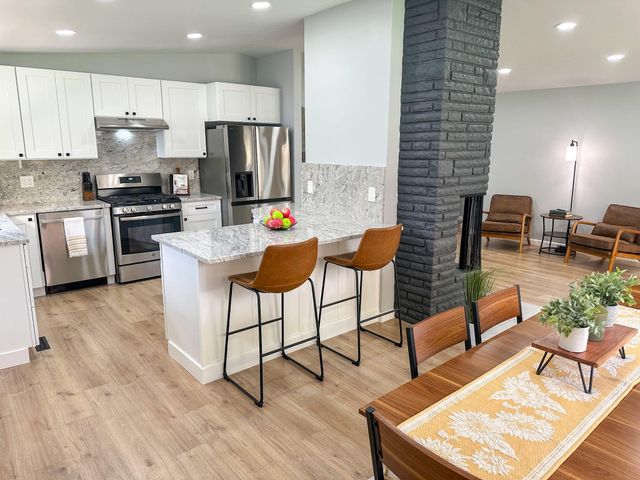 2413 Edgevale Road, Columbus, OH 43221