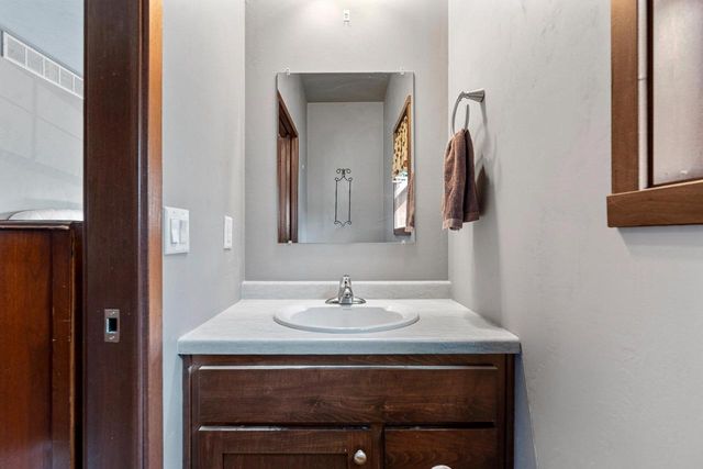 900 S GREENWOOD AVENUE, Green Bay, WI 54304