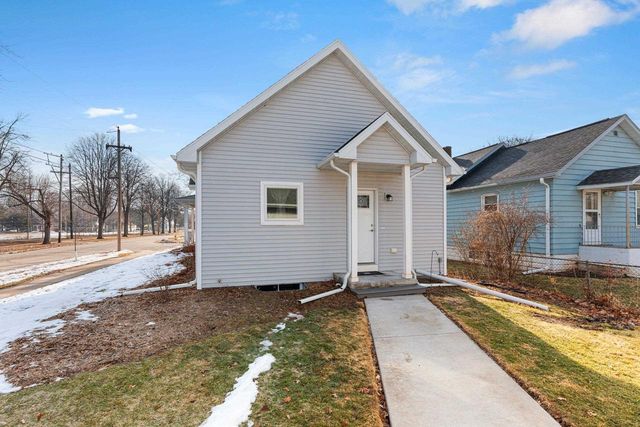 900 S GREENWOOD AVENUE, Green Bay, WI 54304
