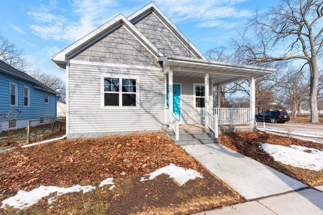 900 S GREENWOOD AVENUE, Green Bay, WI 54304