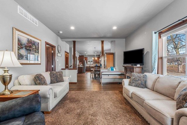 900 S GREENWOOD AVENUE, Green Bay, WI 54304