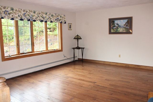 6 Oak Knoll Drive, Woburn, MA 01801