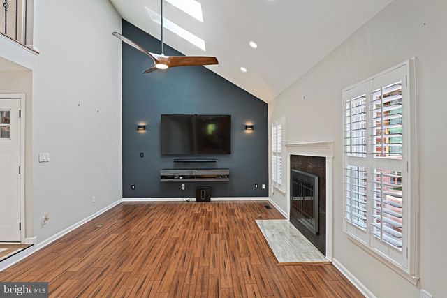 3504 NODDING PINE CT, Fairfax, VA 22033