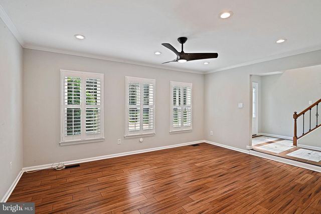 3504 NODDING PINE CT, Fairfax, VA 22033
