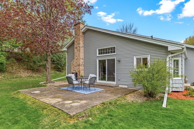 4711 Covington Circle, Eagan, MN 55122
