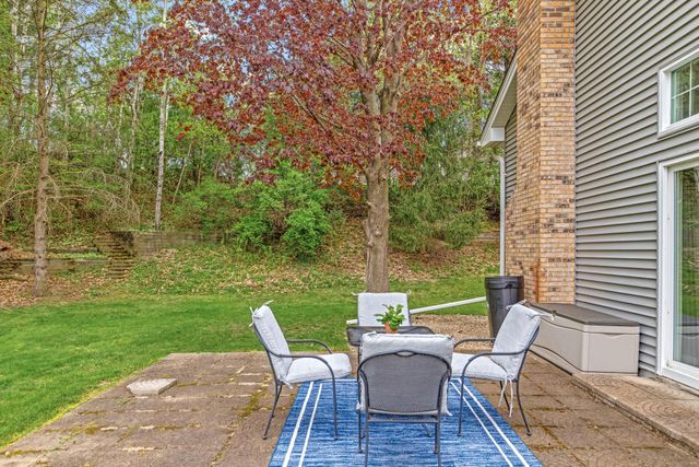 4711 Covington Circle, Eagan, MN 55122
