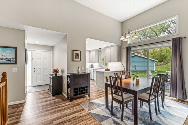 4711 Covington Circle, Eagan, MN 55122