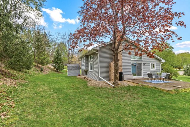 4711 Covington Circle, Eagan, MN 55122