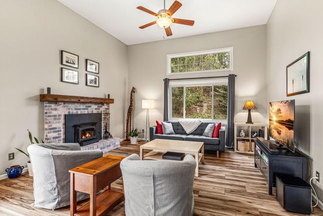 4711 Covington Circle, Eagan, MN 55122