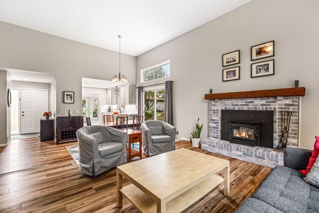 4711 Covington Circle, Eagan, MN 55122
