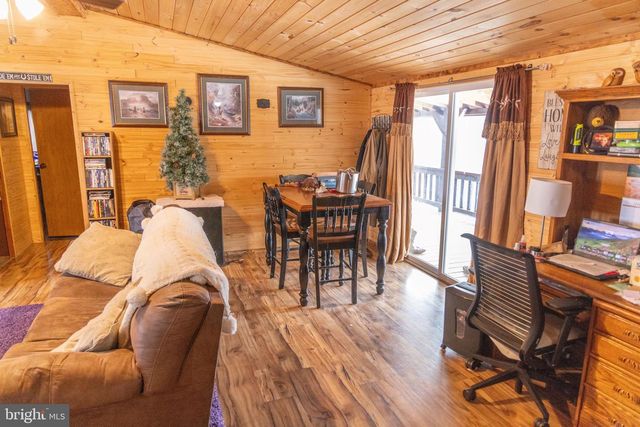 5344 BACK VALLEY RD, Lindside, WV 24951