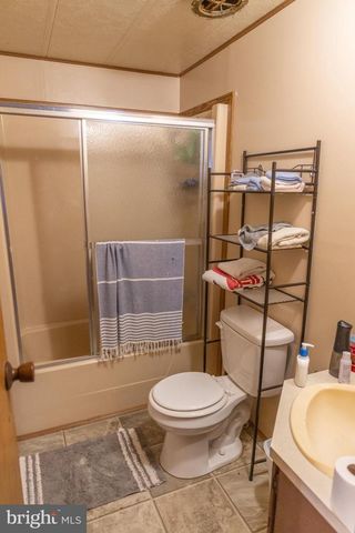 5344 BACK VALLEY RD, Lindside, WV 24951