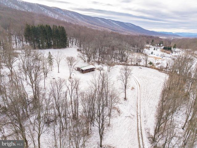 5344 BACK VALLEY RD, Lindside, WV 24951