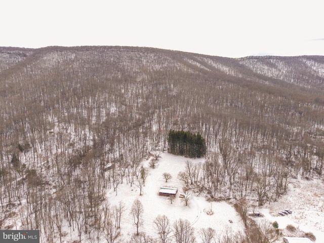 5344 BACK VALLEY RD, Lindside, WV 24951