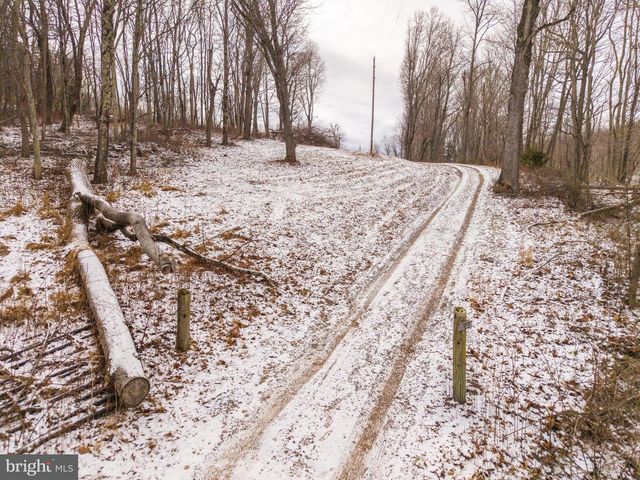 5344 BACK VALLEY RD, Lindside, WV 24951