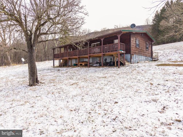 5344 BACK VALLEY RD, Lindside, WV 24951