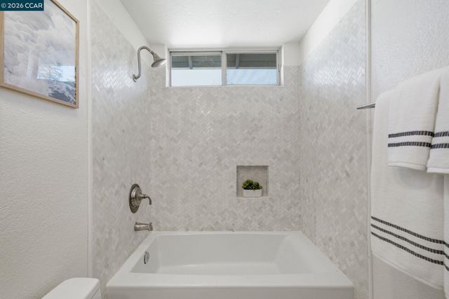 2400 Merion Ct, Fairfield, CA 94534