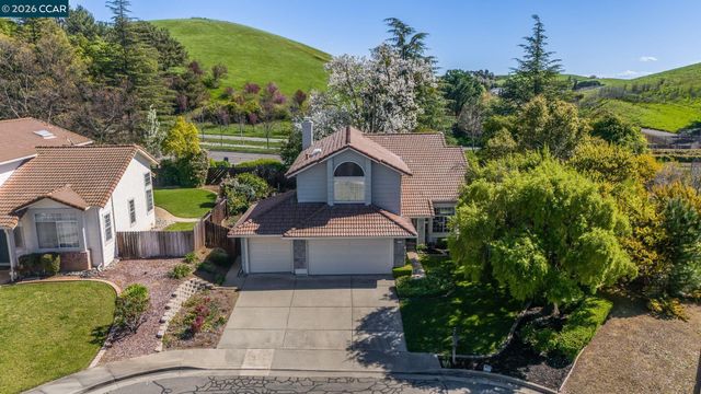 2400 Merion Ct, Fairfield, CA 94534