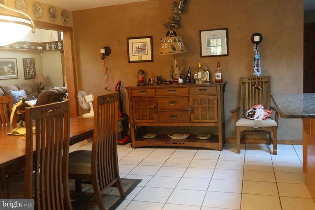 162 MULLER RD, Elmer, NJ 08318