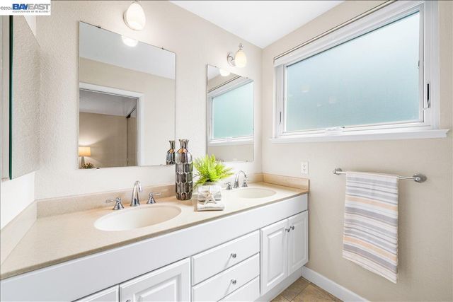 4805 Knox Gate Ct, Pleasanton, CA 94566