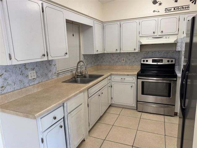 126 WILLOW AVENUE, Altamonte Springs, FL 32714