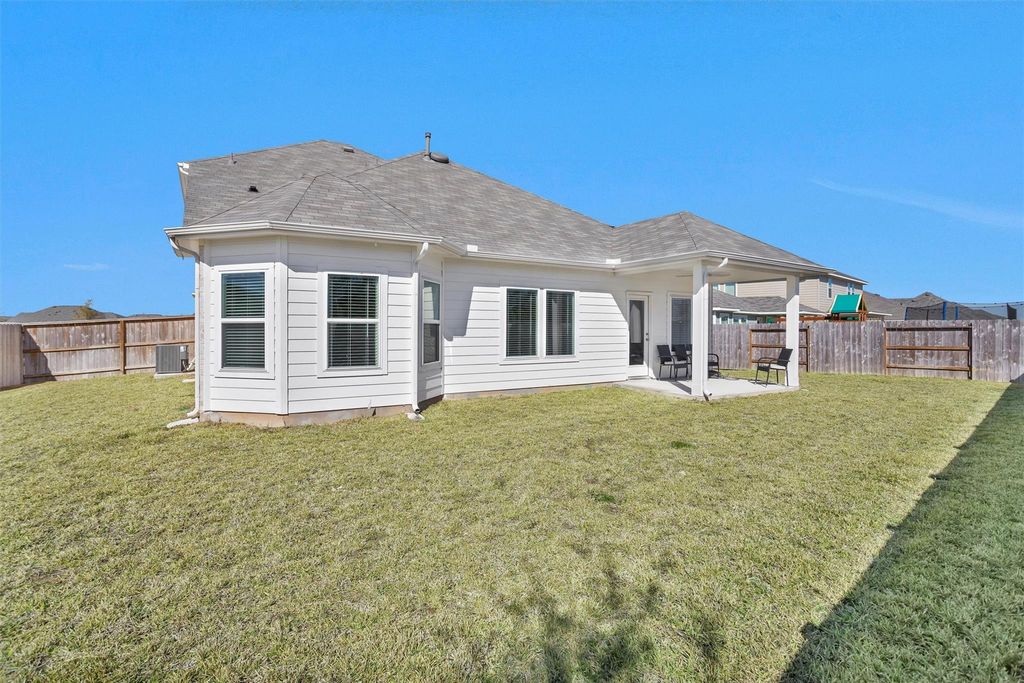 Image 37 of property listing at 2127 Heather Ridge Way, Rosenberg, TX 77471