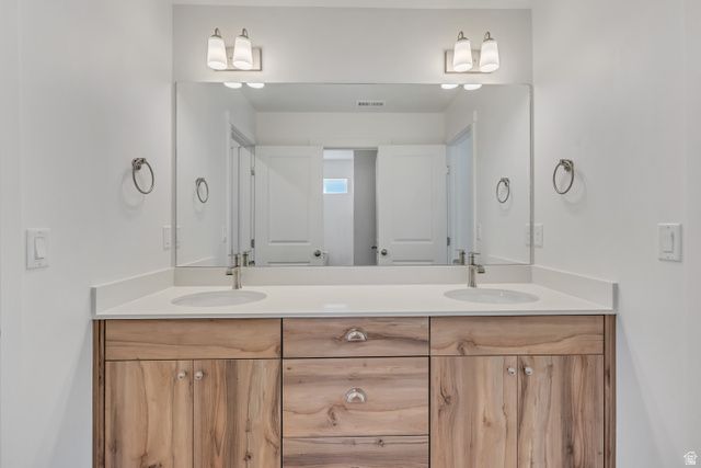 1046 N SUMMIT VIEW DR, Harrisville, UT 84404