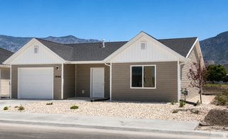 1046 N SUMMIT VIEW DR, Harrisville, UT 84404