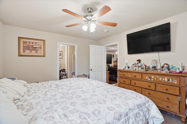 1812 Village Park Trail, Burleson, TX 76028