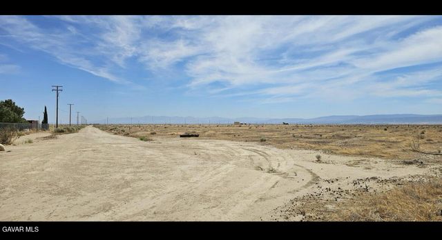 Ave B2 Vic 76 Stw, Lancaster, CA 93536