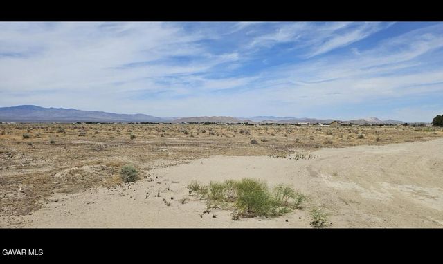 Ave B2 Vic 76 Stw, Lancaster, CA 93536