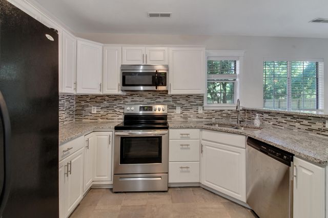 709 Black Oak Boulevard, Summerville, SC 29485