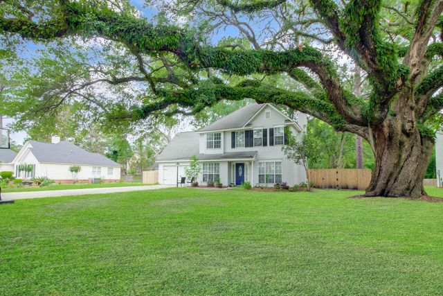 709 Black Oak Boulevard, Summerville, SC 29485