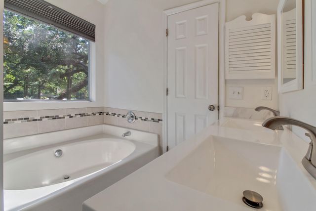 709 Black Oak Boulevard, Summerville, SC 29485