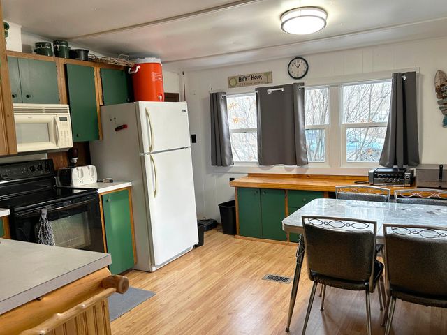 32360 215th Lane A27, Isle, MN 56342