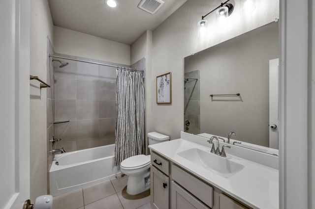 360 Rise Lane, Montgomery, TX 77316