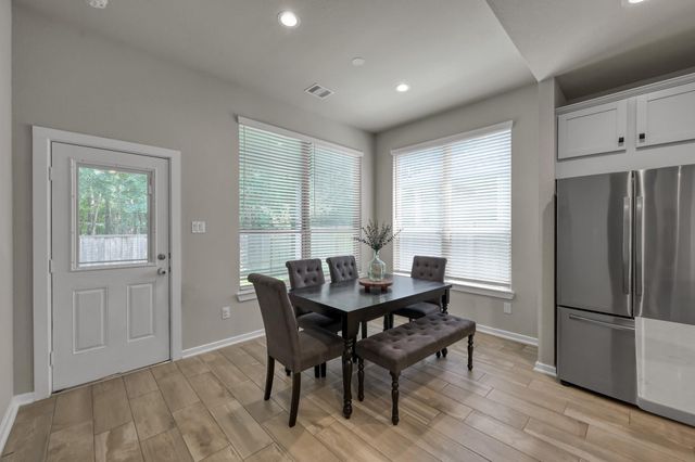 360 Rise Lane, Montgomery, TX 77316