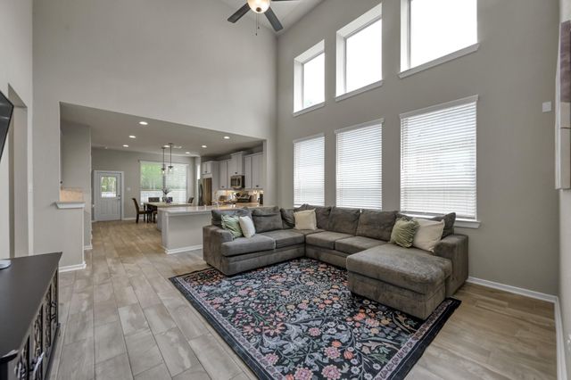 360 Rise Lane, Montgomery, TX 77316
