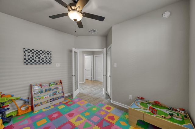 360 Rise Lane, Montgomery, TX 77316