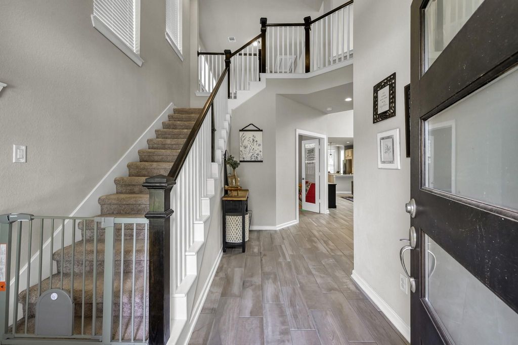 360 Rise Lane, Montgomery, TX 77316