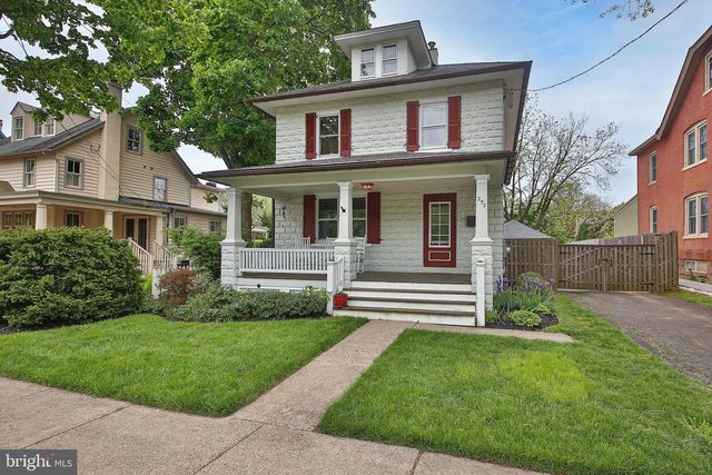 292 E COURT ST, Doylestown, PA 18901