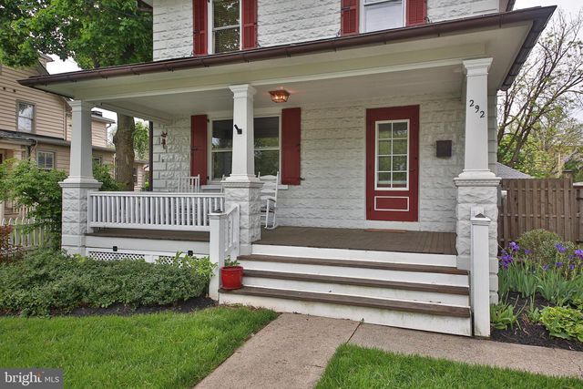 292 E COURT ST, Doylestown, PA 18901