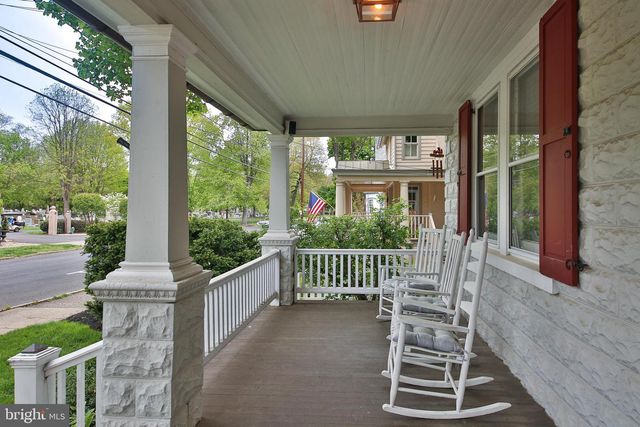 292 E COURT ST, Doylestown, PA 18901