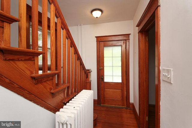 292 E COURT ST, Doylestown, PA 18901