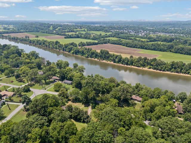 1113 Berwick Trl, Madison, TN 37115