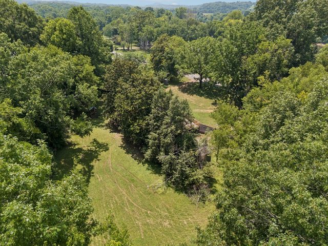 1113 Berwick Trl, Madison, TN 37115